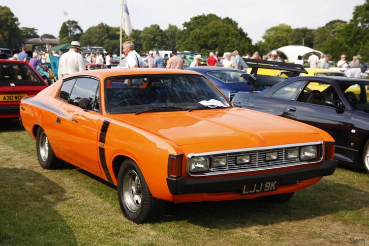 Classics on the Green, Croxley. Retro Rides